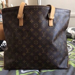 🎉Sale today only, $600 tomm🎉 Louie Vuitton Bag